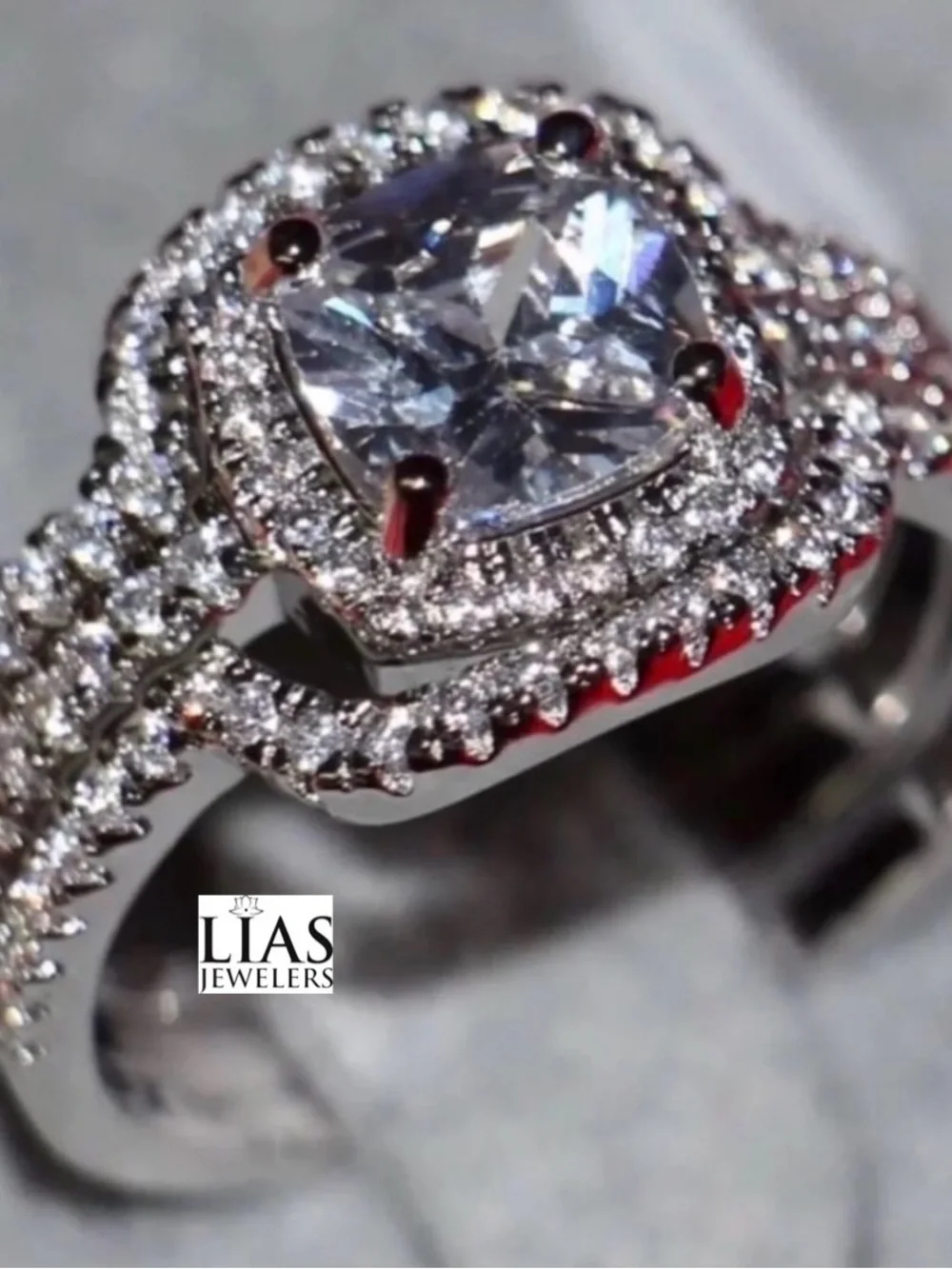New 10k white gold wedding ring set
